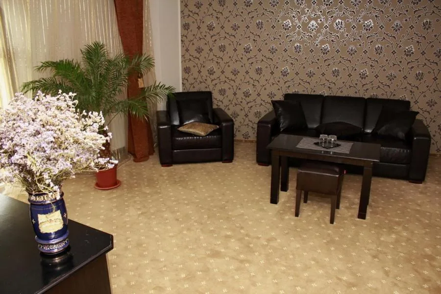 Suită cu 1 dormitor — Hotel Imperium